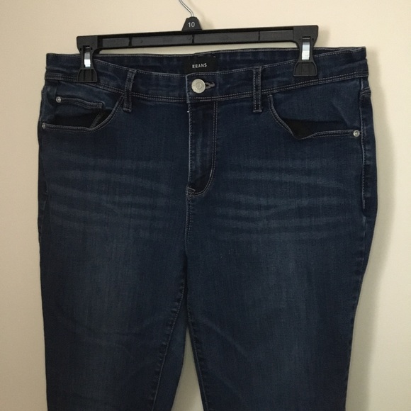 Dark Wash, RJeans, Size 32 - Picture 2 of 8